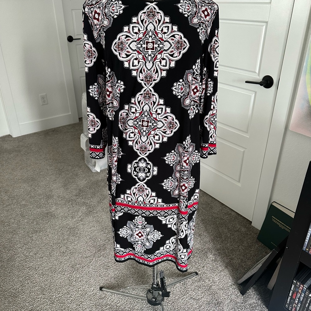 Studio One Black and White Long Sleeve Dress